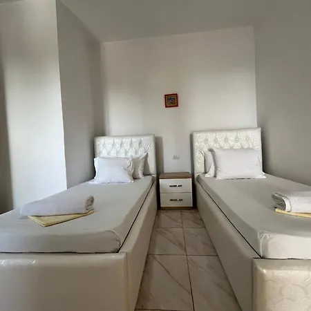 Delia Luxury Apartament Wlora