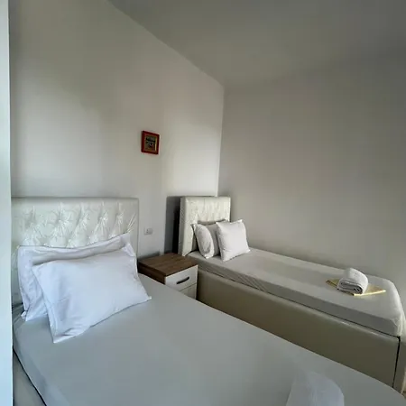 Delia Luxury Apartament Wlora