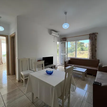 Delia Luxury Apartment *