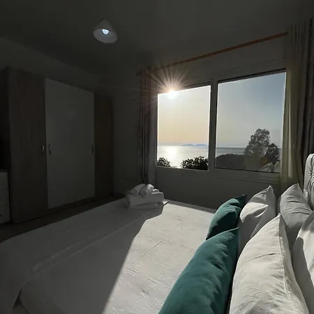 Delia Luxury Apartment *
