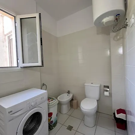 Delia Luxury Apartment